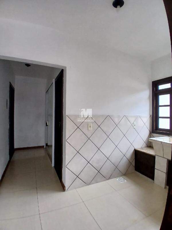 Casa para aluguel no bairro Primeiro de Maio: 