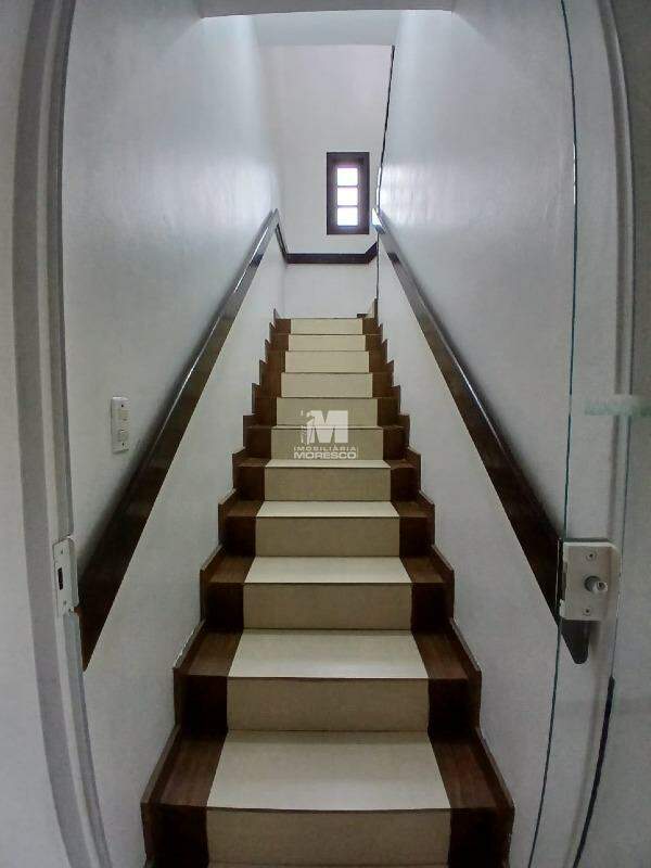 Casa para aluguel no bairro Primeiro de Maio: 