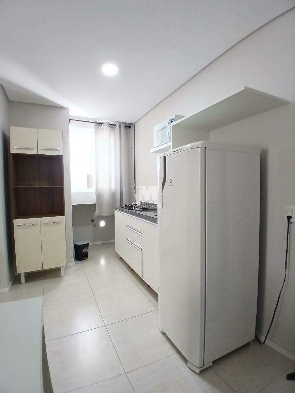 Flat à venda no bairro Santa Terezinha: 