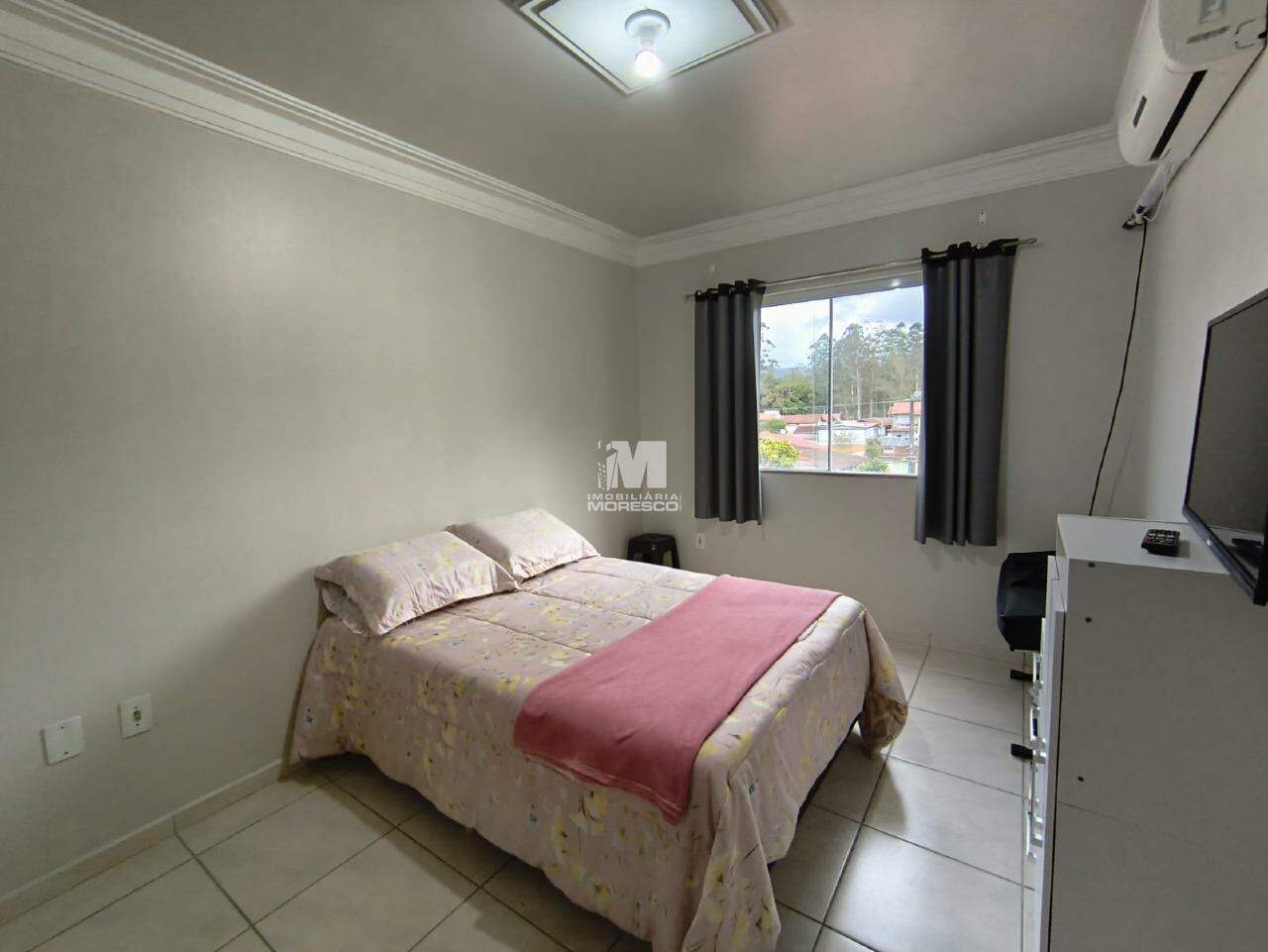 Apartamento à venda no bairro Limeira Baixa: 