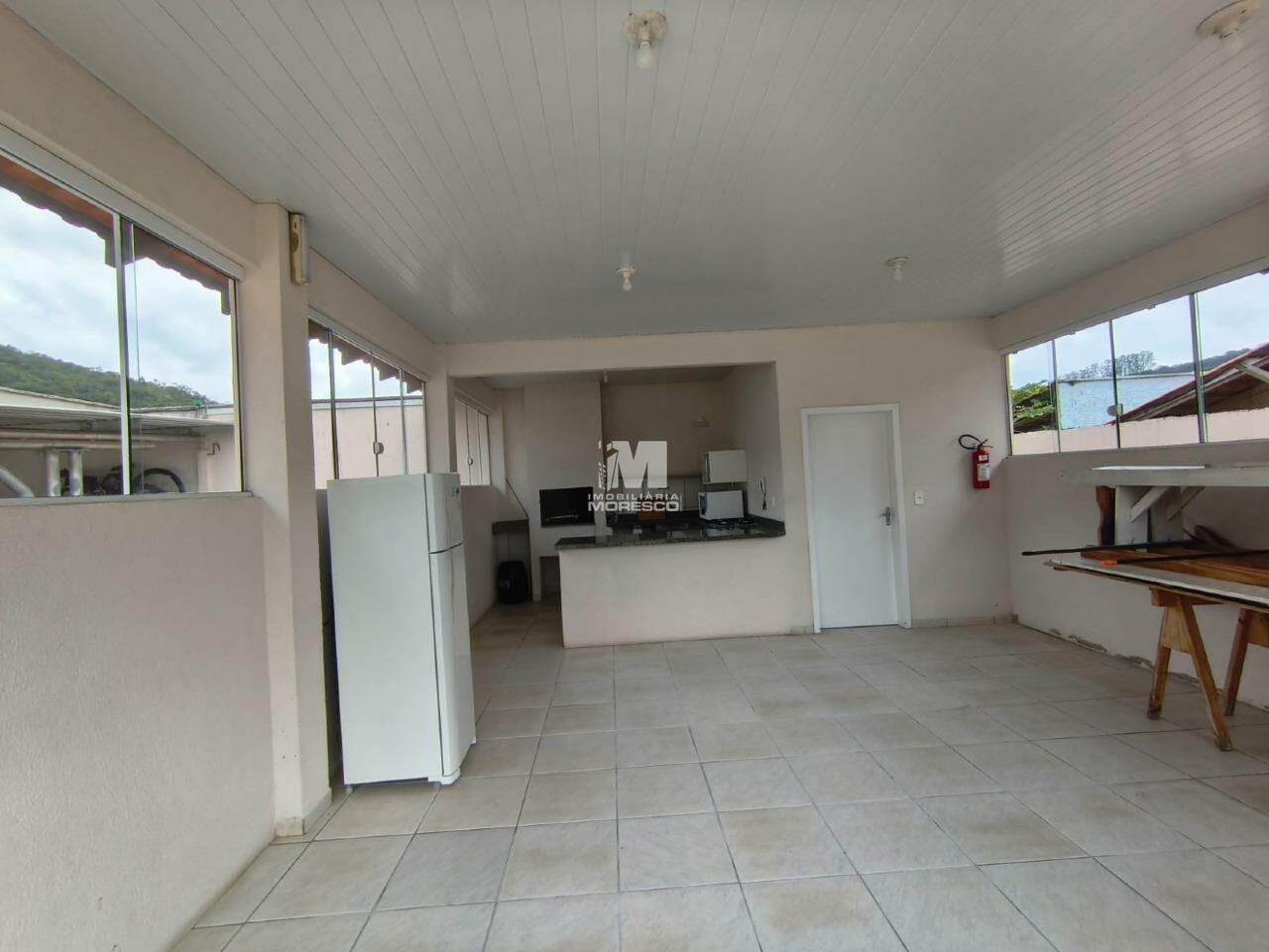 Apartamento à venda no bairro Limeira Baixa: 