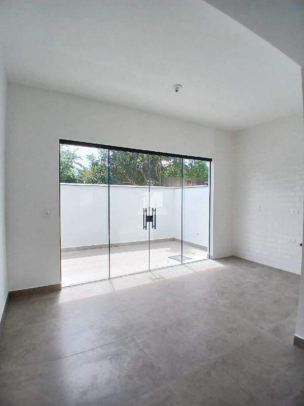 Casa à venda no bairro Limoeiro: