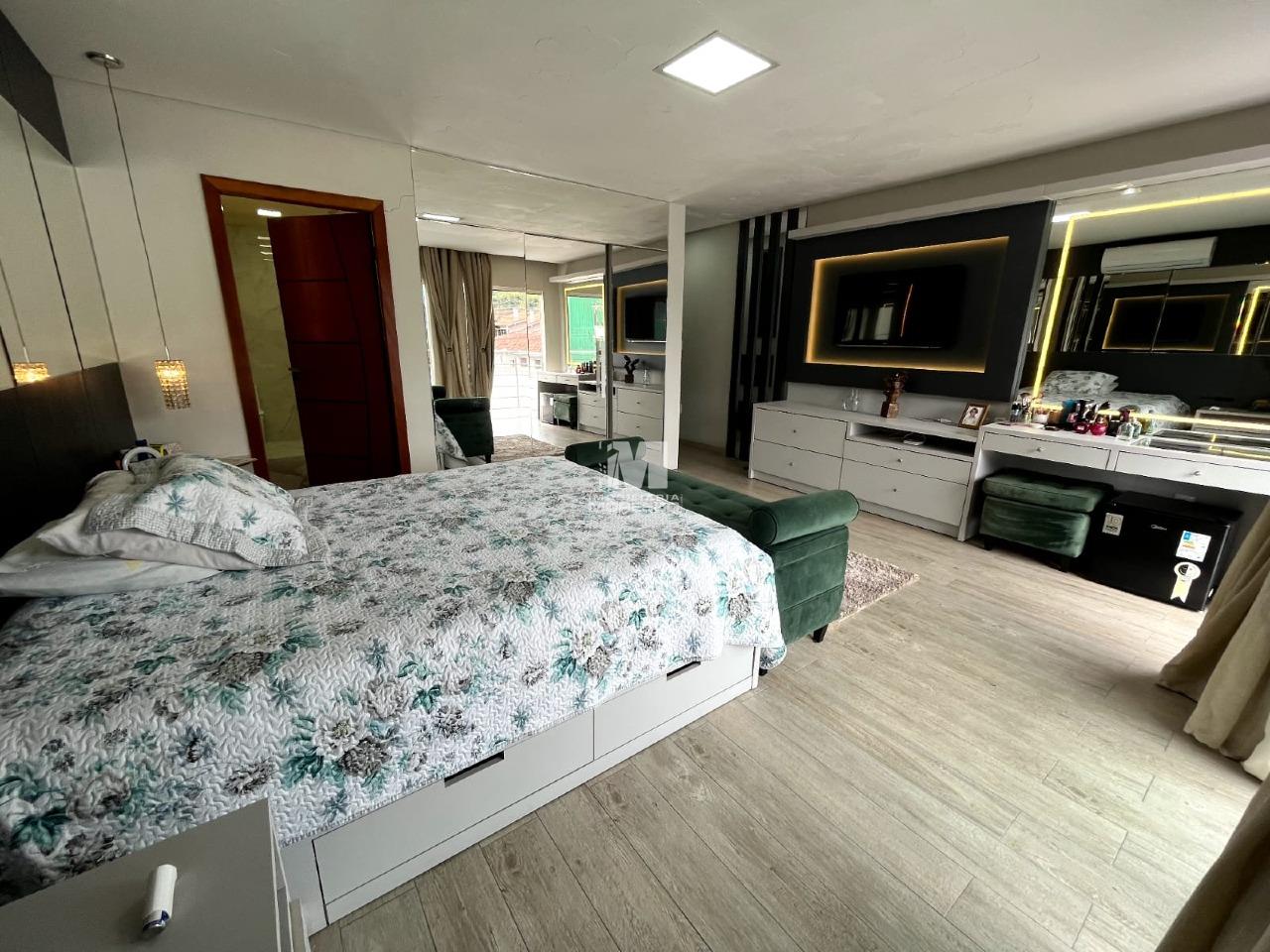 Casa à venda no bairro Limeira Baixa: 