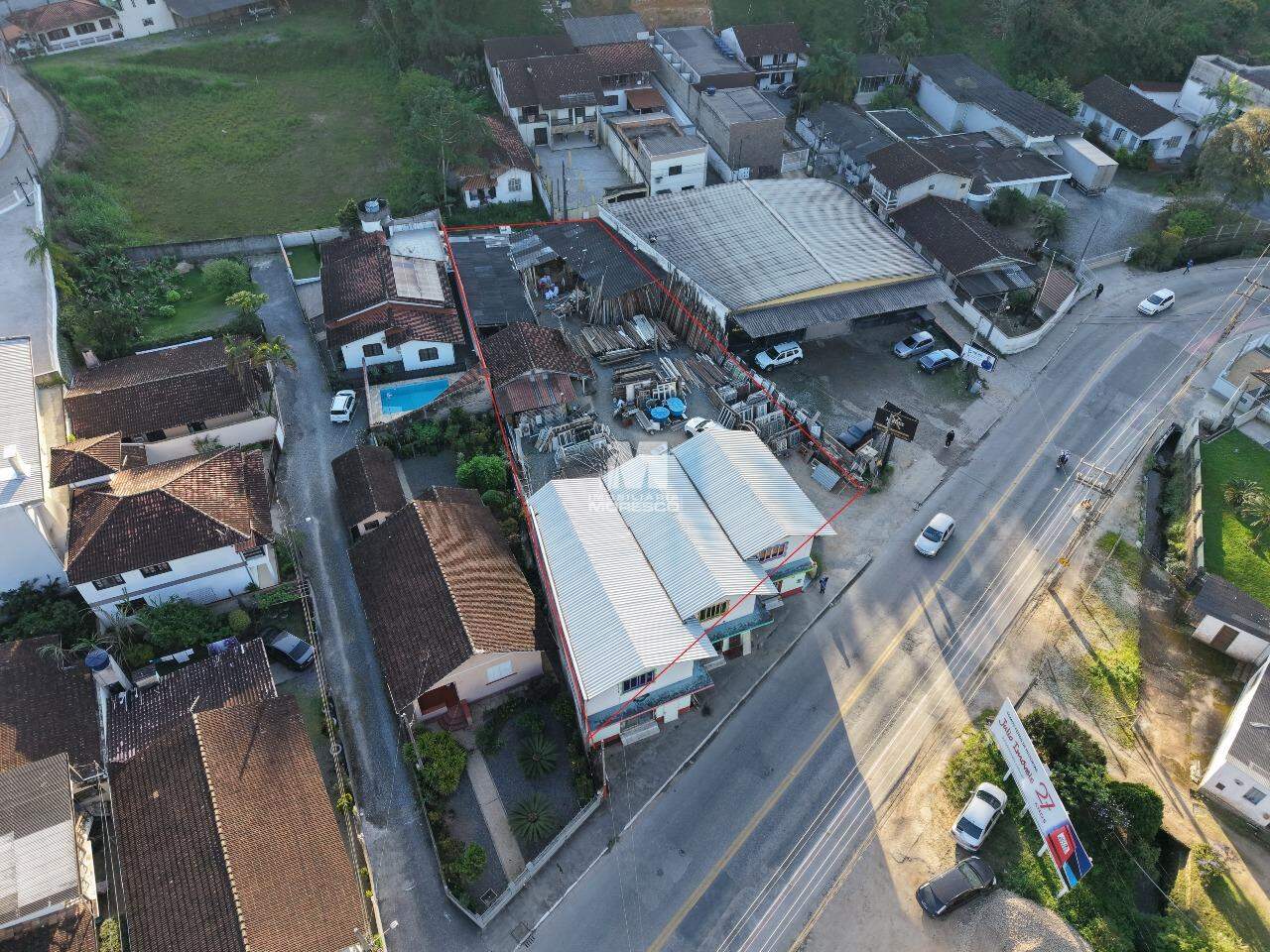 Terreno à venda no bairro Primeiro de Maio: