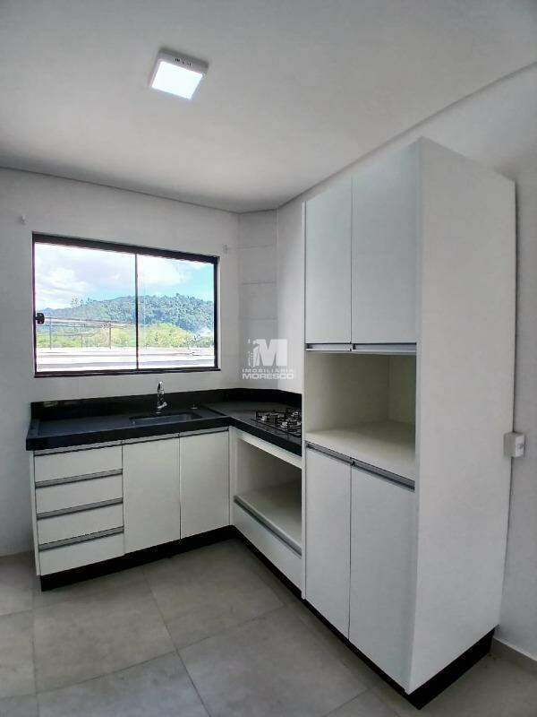 Casa para aluguel no bairro Limoeiro: 