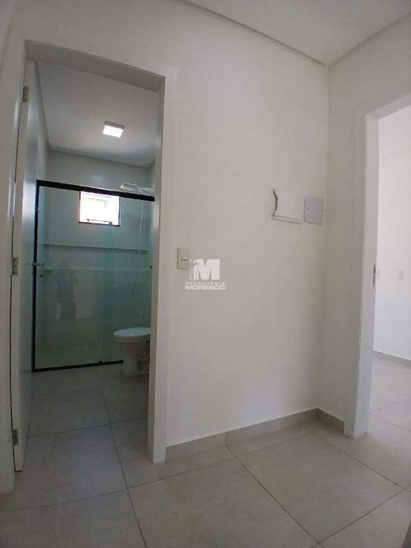 Casa para aluguel no bairro Limoeiro: 