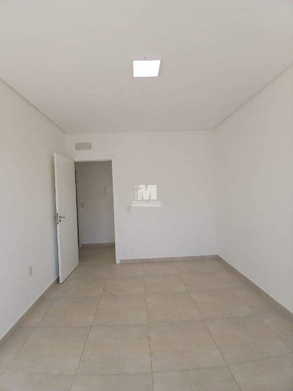 Casa para aluguel no bairro Limoeiro: 