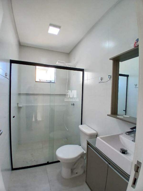 Casa para aluguel no bairro Limoeiro: 