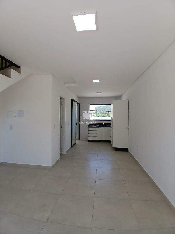 Casa para aluguel no bairro Limoeiro: 