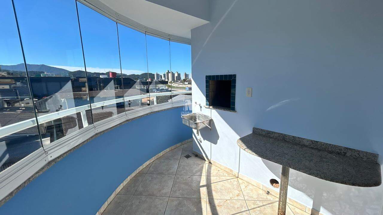 Apartamento à venda no bairro São Luiz: 