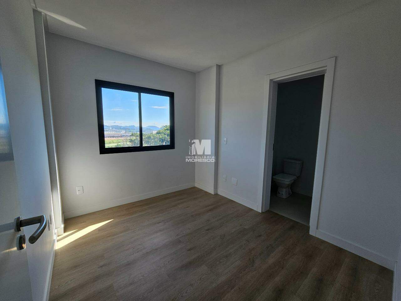 Apartamento à venda no bairro Santa Terezinha: 