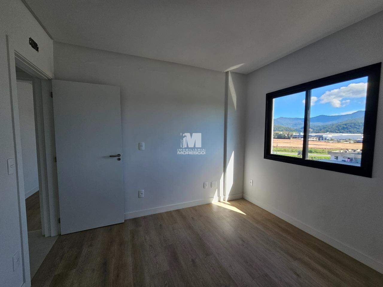 Apartamento à venda no bairro Santa Terezinha: 