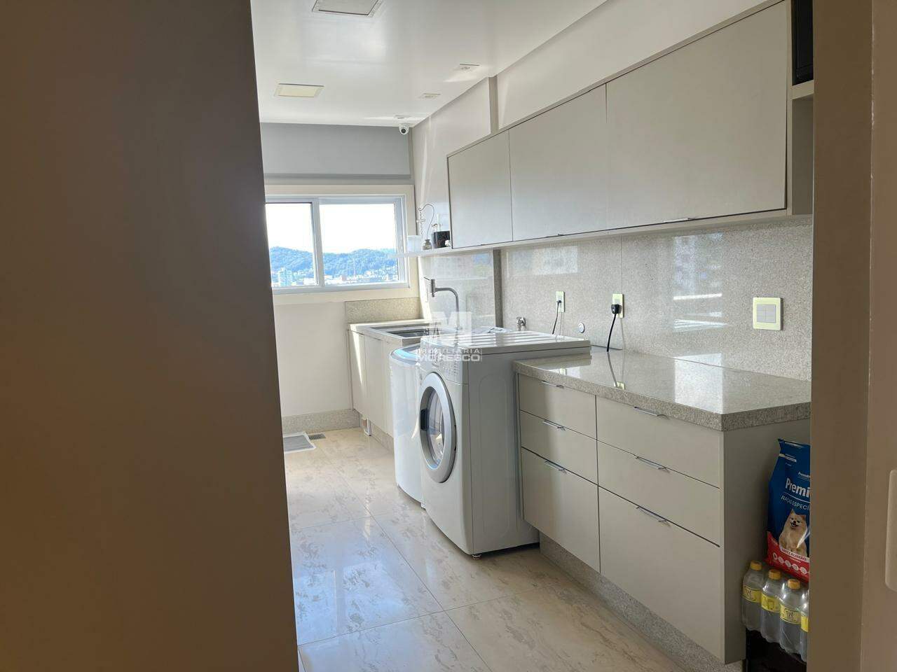 Apartamento à venda no bairro Centro: 