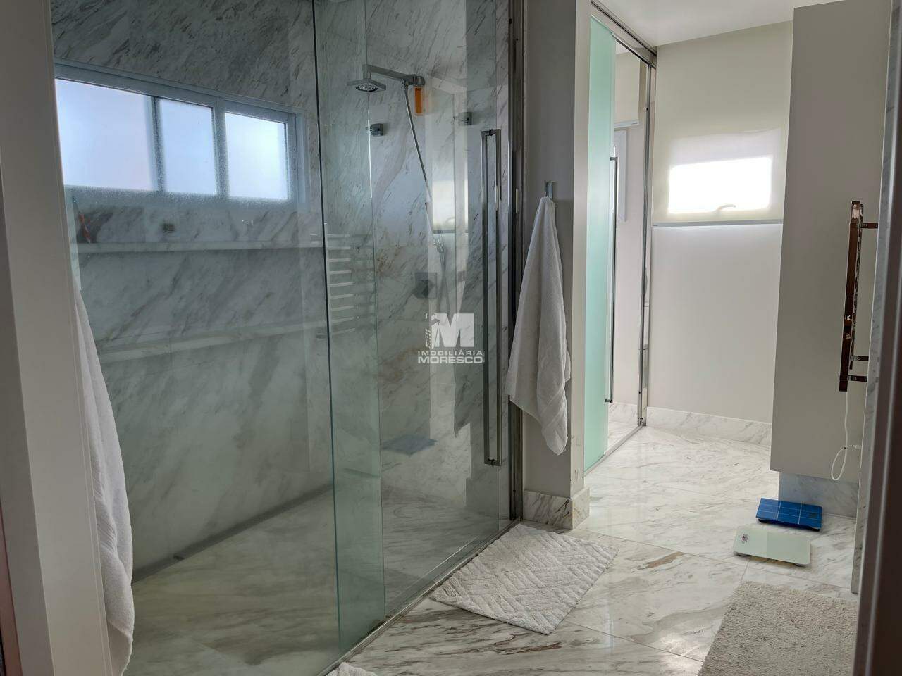 Apartamento à venda no bairro Centro: 