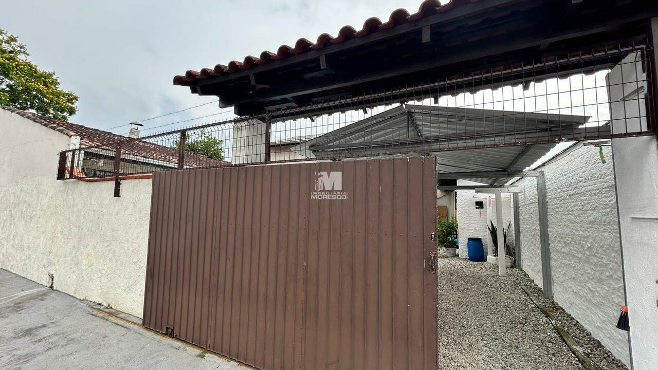 Casa à venda no bairro Planalto: 