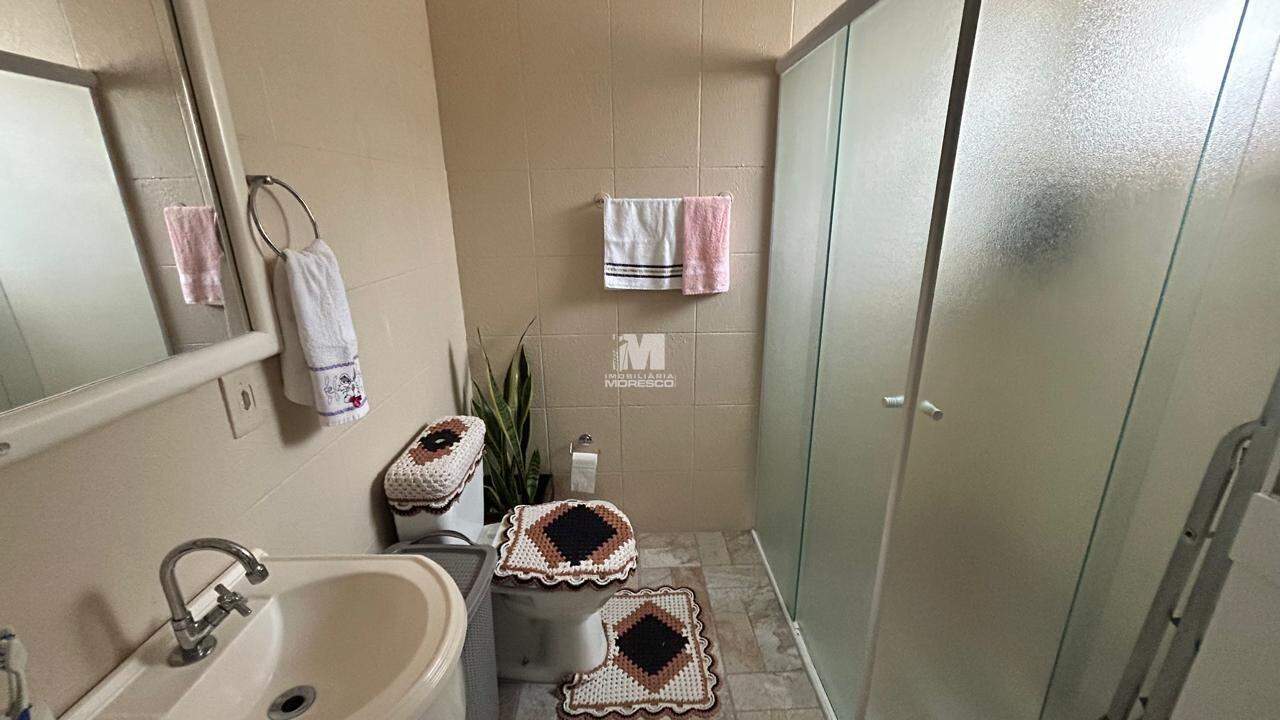 Casa à venda no bairro Planalto: 