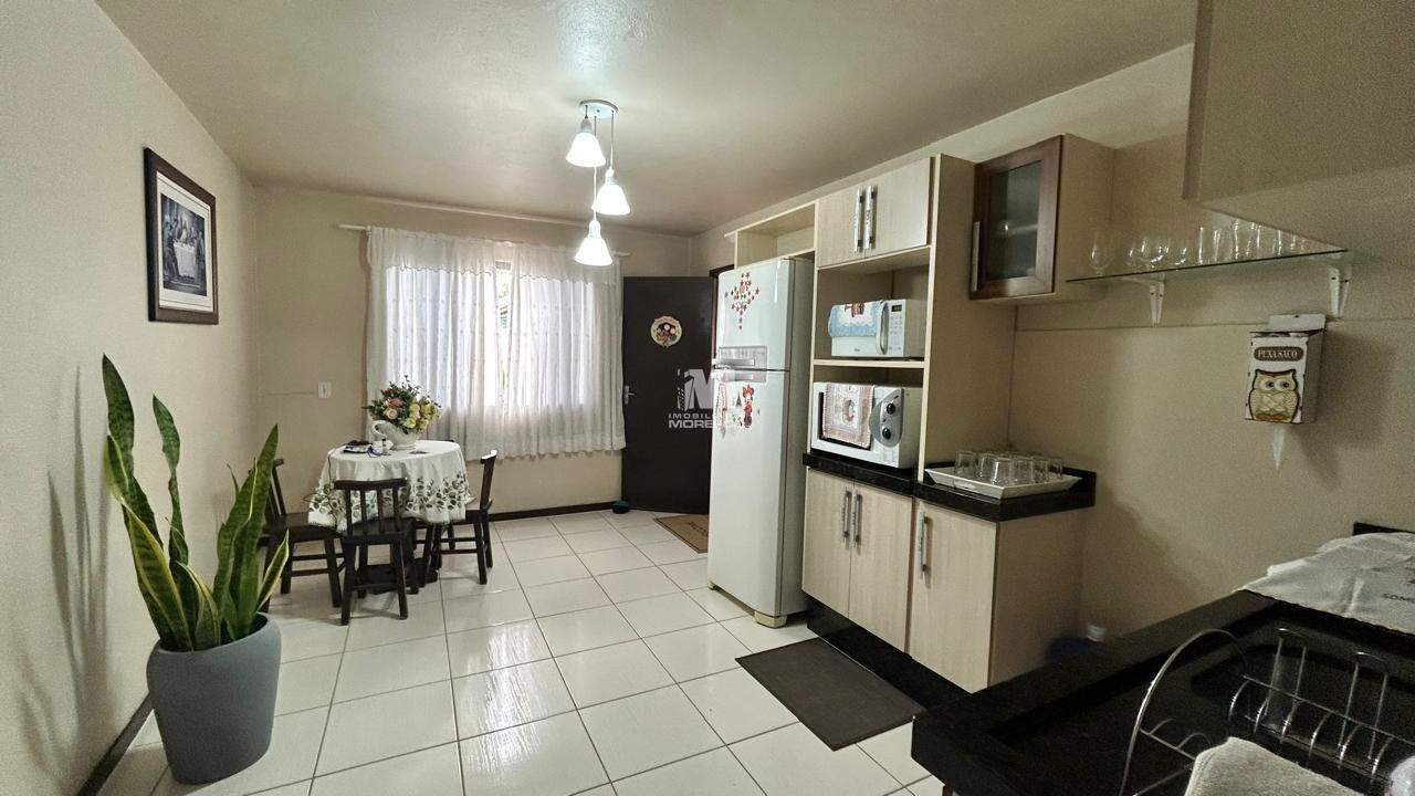 Casa à venda no bairro Planalto: 