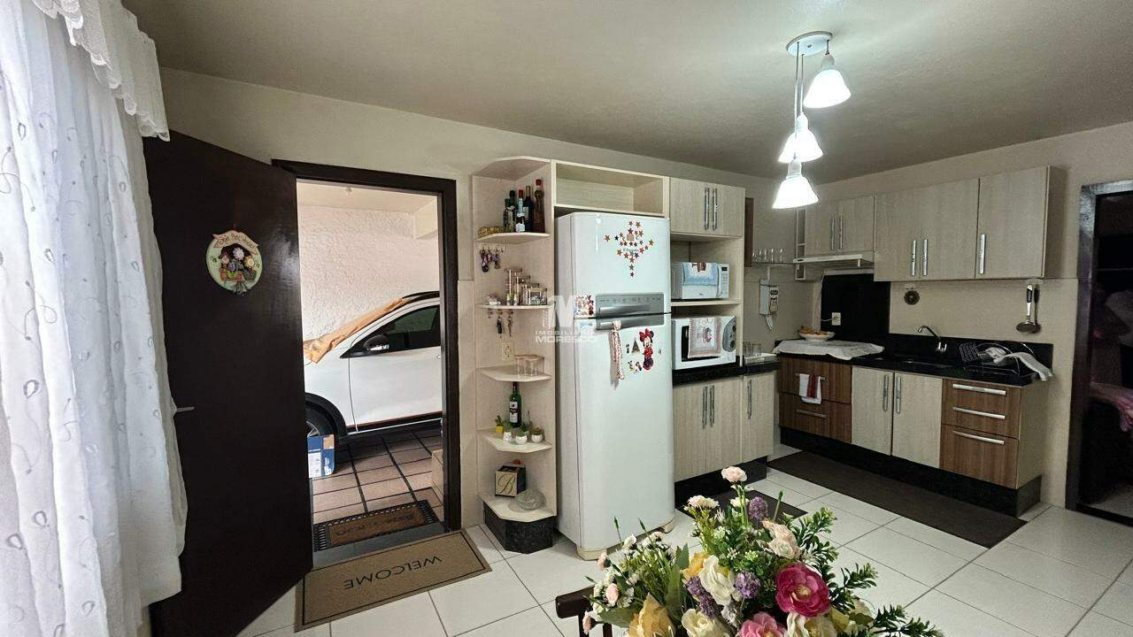 Casa à venda no bairro Planalto: 