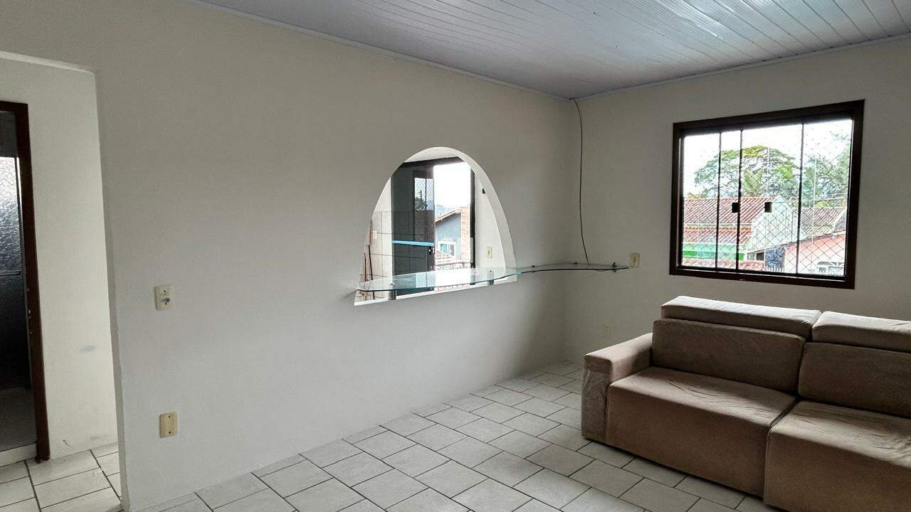 Casa à venda no bairro Planalto: 