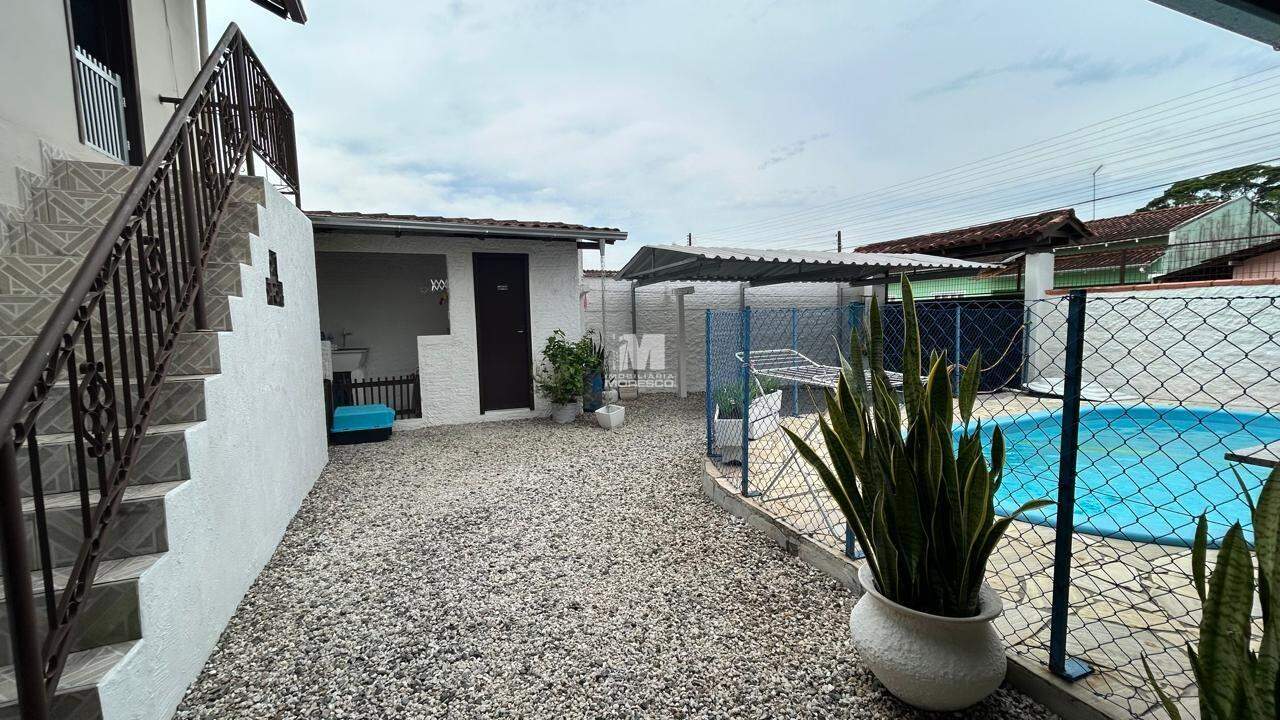 Casa à venda no bairro Planalto: 