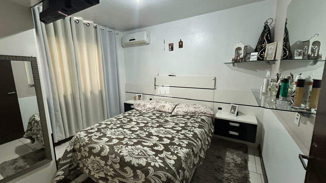 Casa à venda no bairro Planalto: 