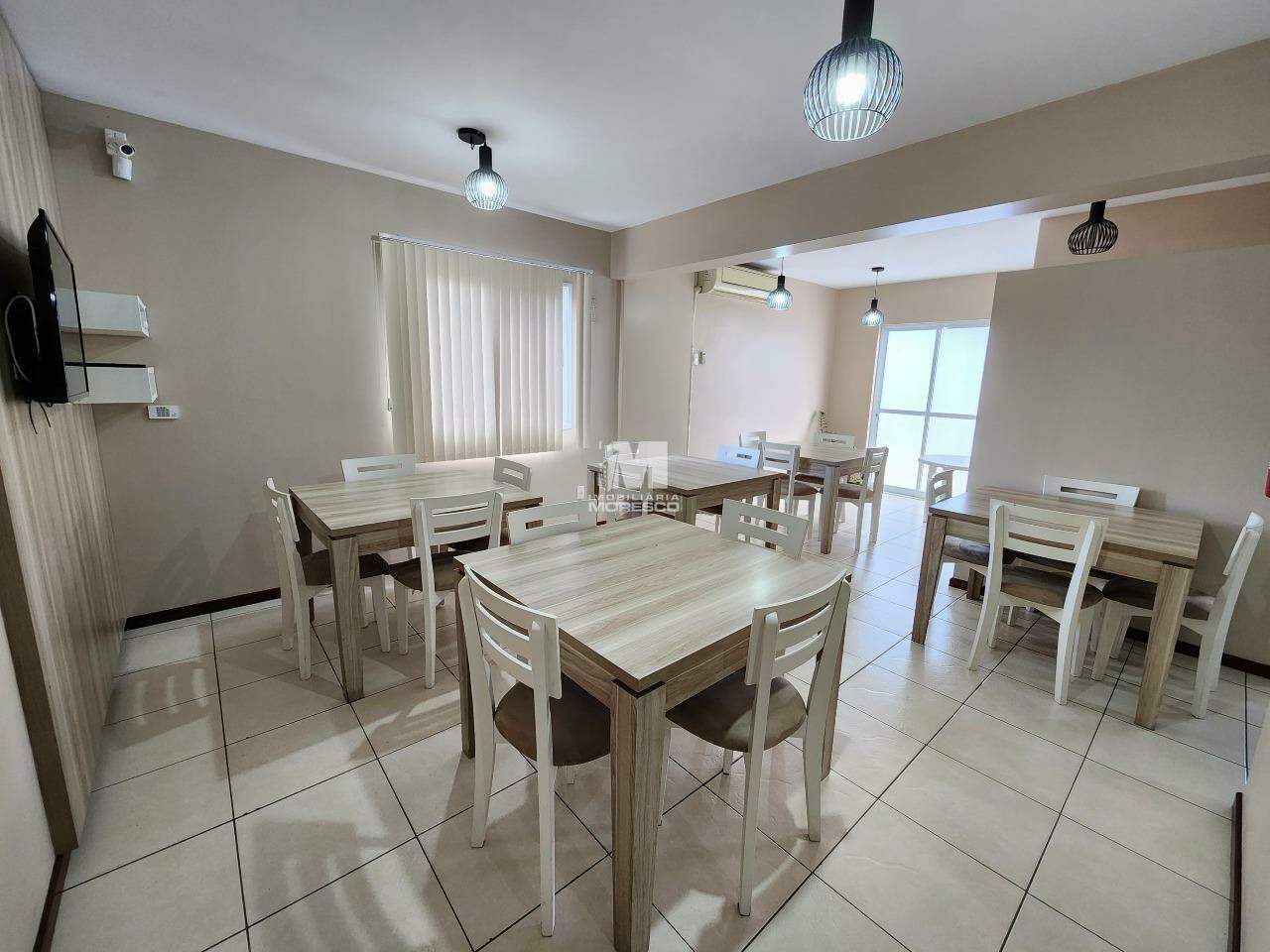 Apartamento à venda no bairro Centro: Salao de festas