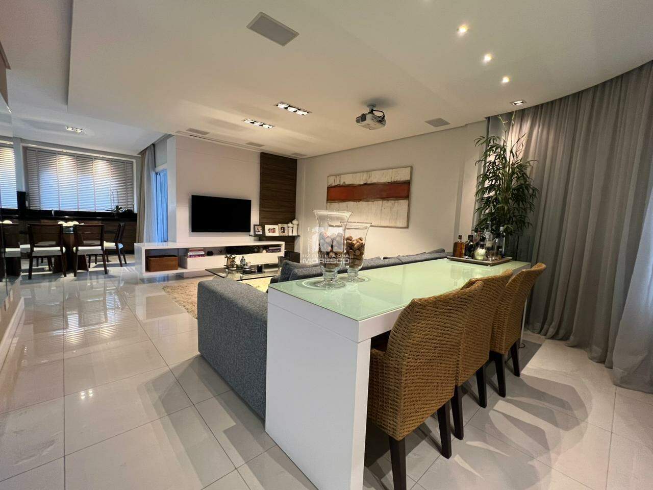 Apartamento de 3 quartos, 210m² no bairro Centro I, em Brusque | Eu Corretor