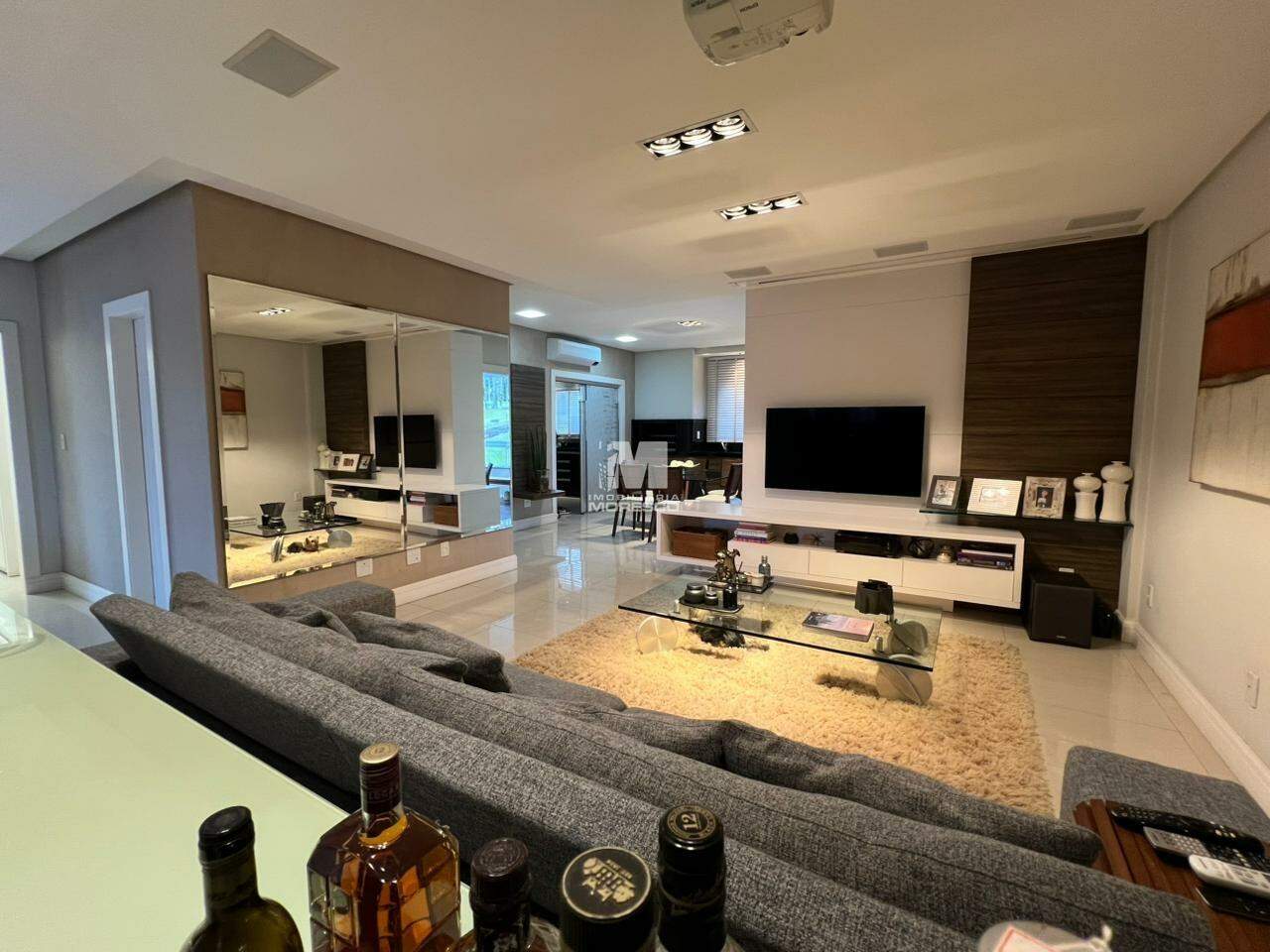 Apartamento de 3 quartos, 210m² no bairro Centro I, em Brusque | Eu Corretor