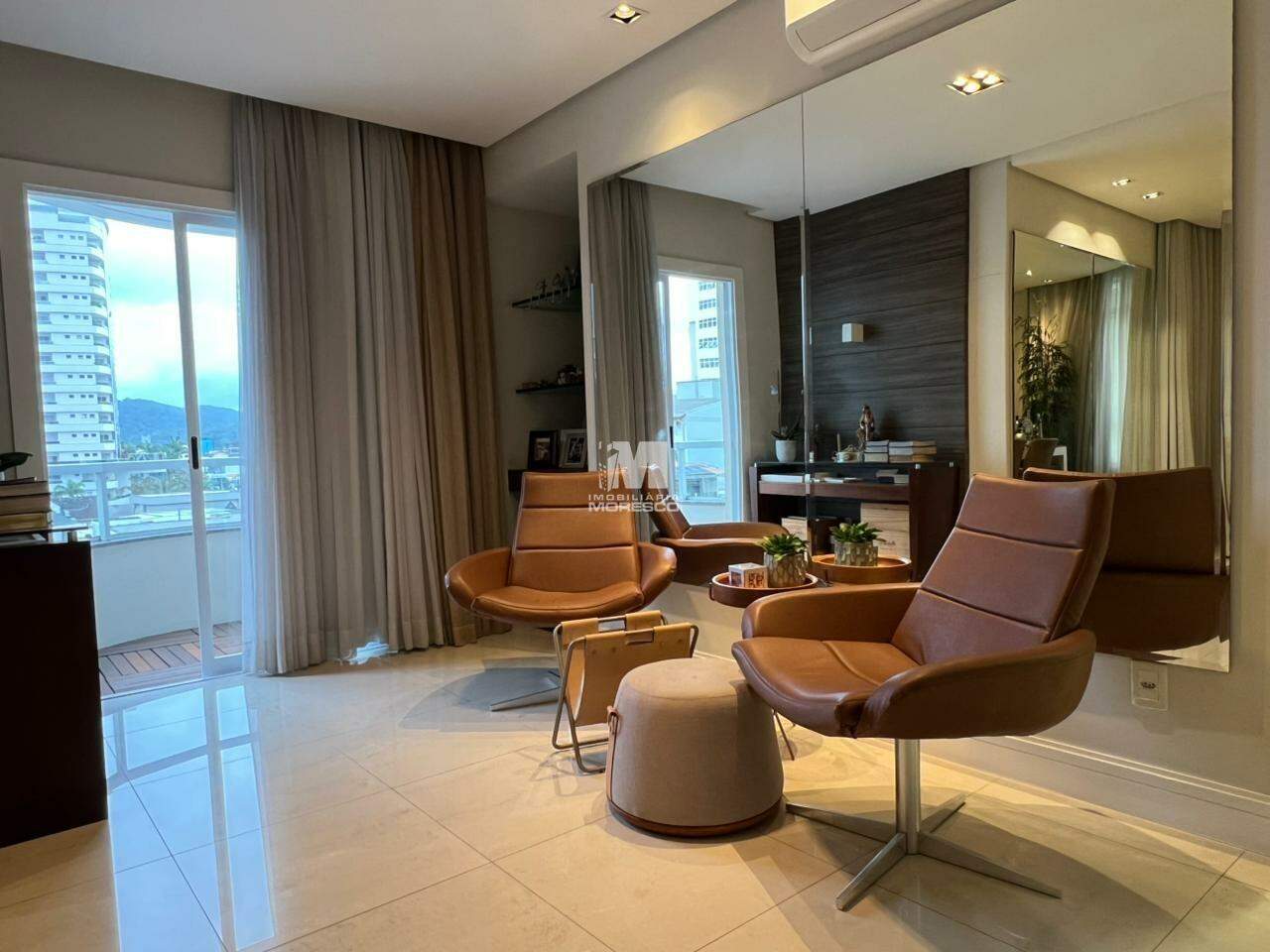 Apartamento de 3 quartos, 210m² no bairro Centro I, em Brusque | Eu Corretor