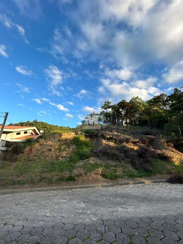 Terreno à venda no bairro São Pedro: 