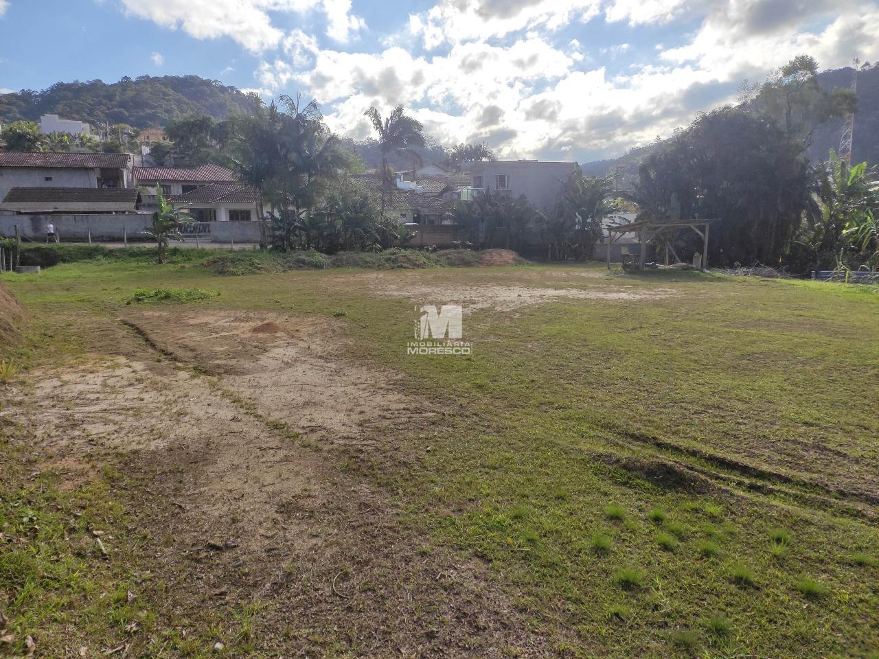 Terreno à venda no bairro Cedrinho: 