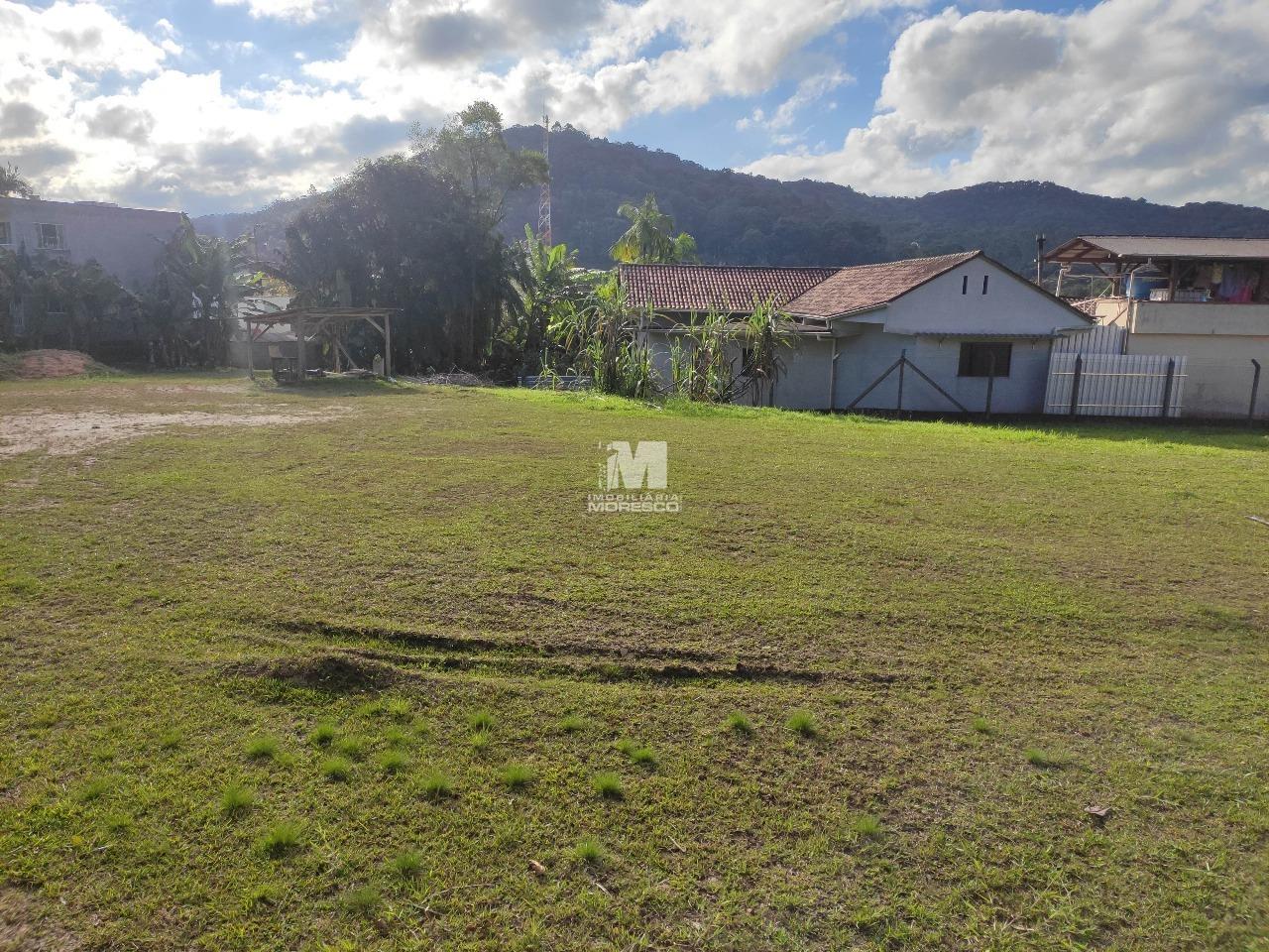 Terreno à venda no bairro Cedrinho: 