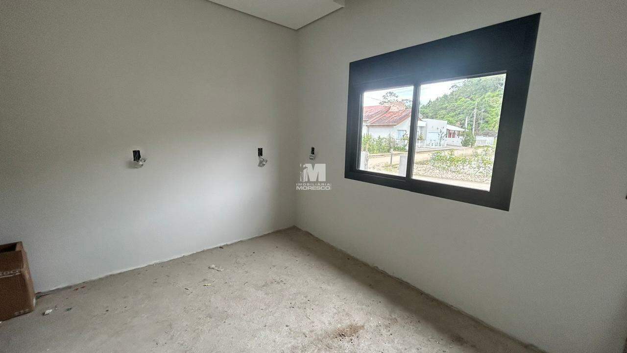 Casa à venda no bairro Centro: