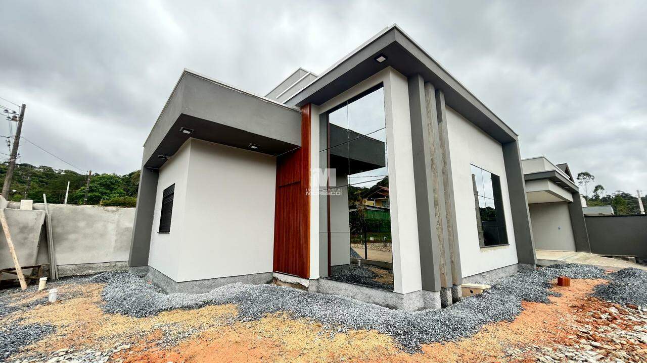 Casa à venda no bairro Centro: