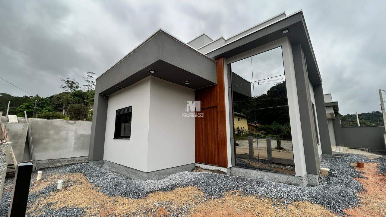 Casa à venda no bairro Centro: