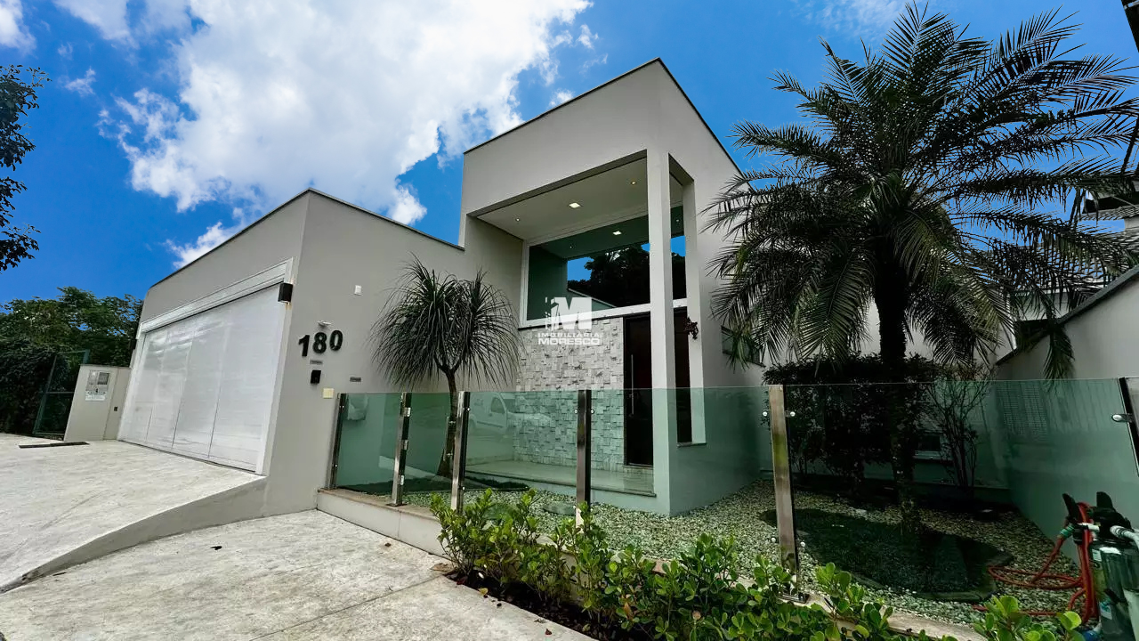 Casa à venda no bairro Centro I: