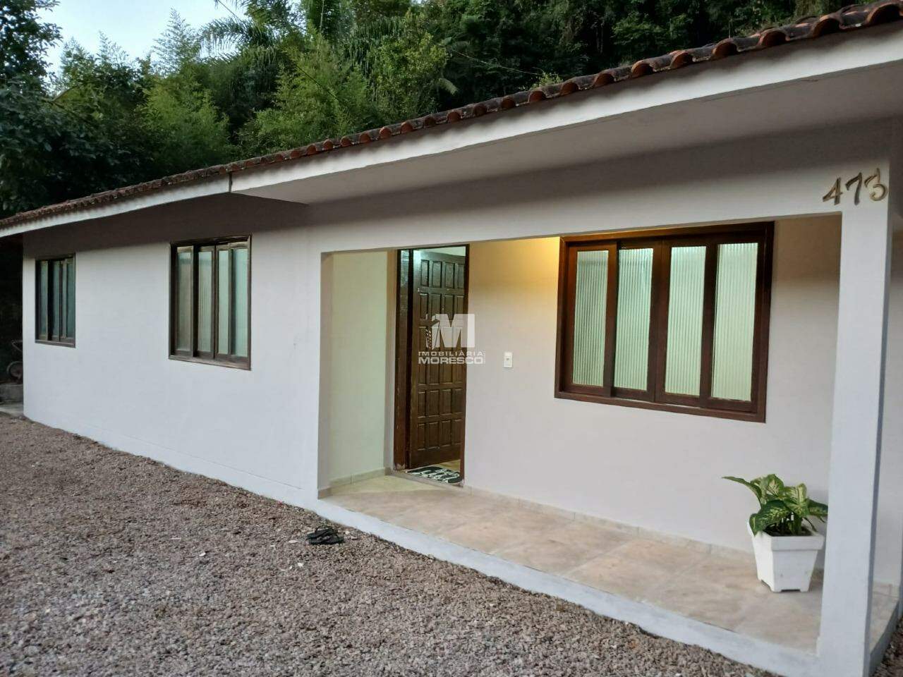 Casa à venda no bairro Zantão: 