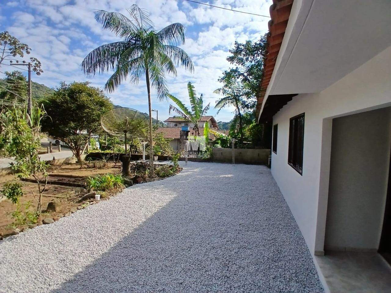 Casa à venda no bairro Zantão: