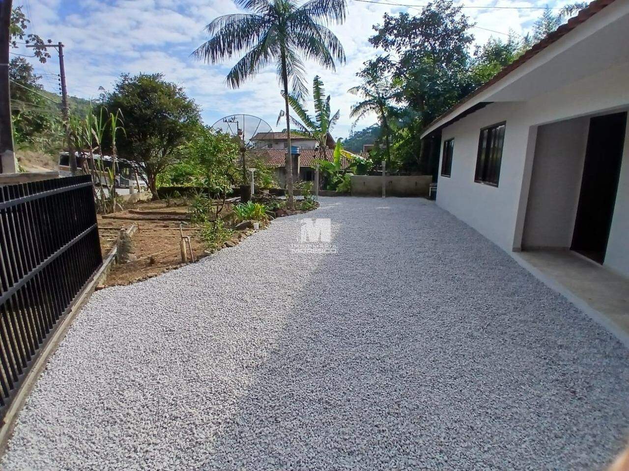 Casa à venda no bairro Zantão:
