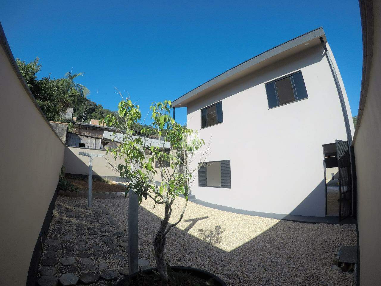 Casa para aluguel no bairro Águas Claras:
