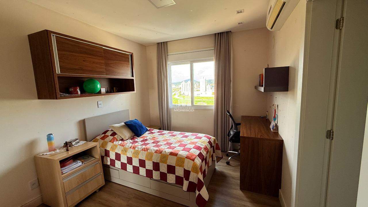 Apartamento à venda no bairro São Luiz: 