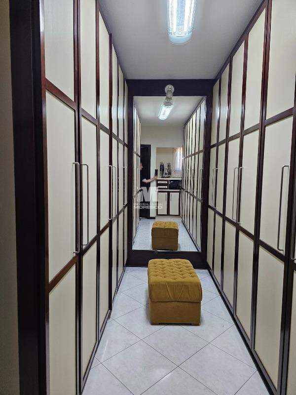 Casa à venda no bairro Guarani: 