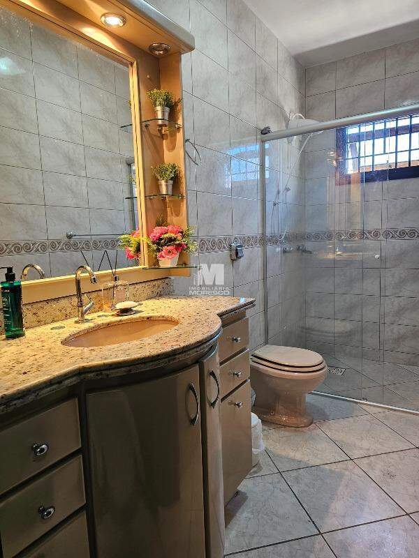 Casa à venda no bairro Guarani: 