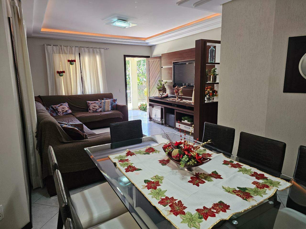 Casa à venda no bairro Guarani: 