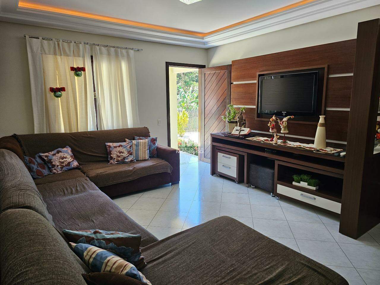 Casa à venda no bairro Guarani: 