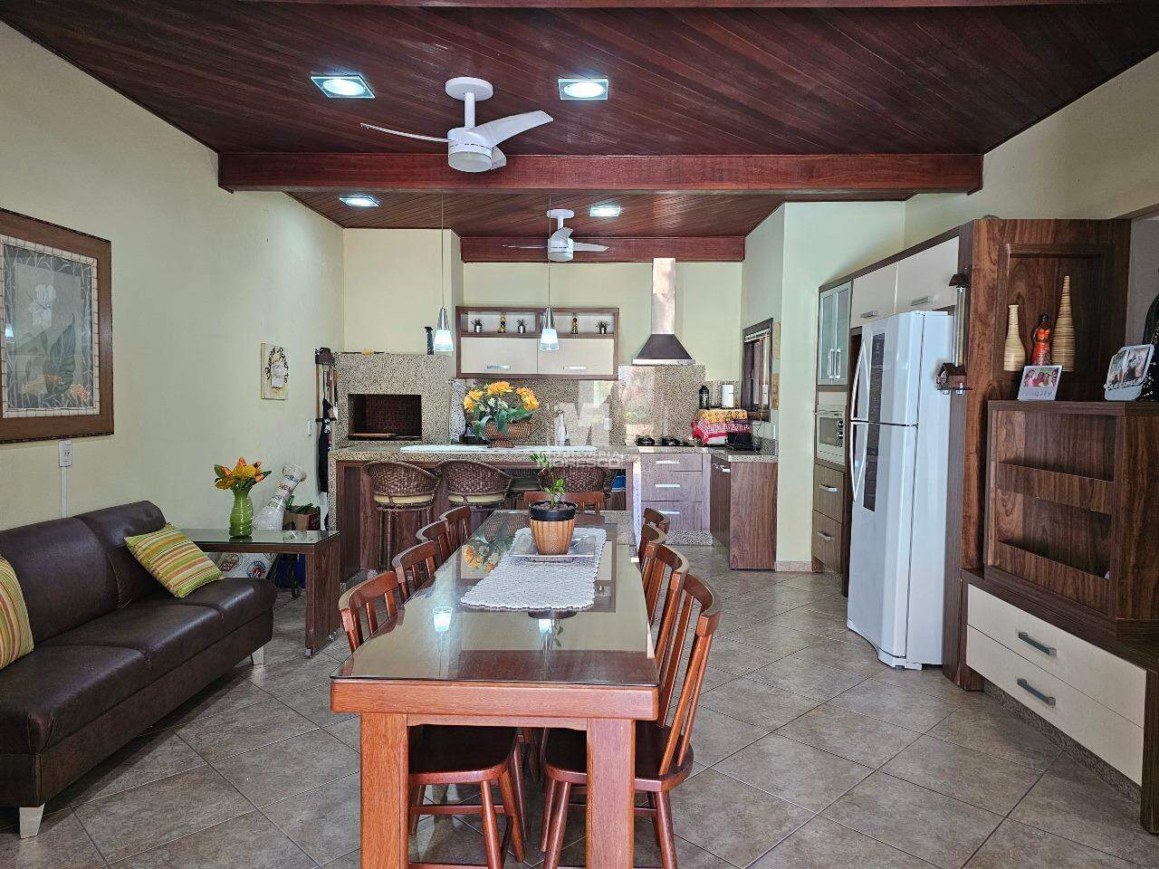 Casa à venda no bairro Guarani: 