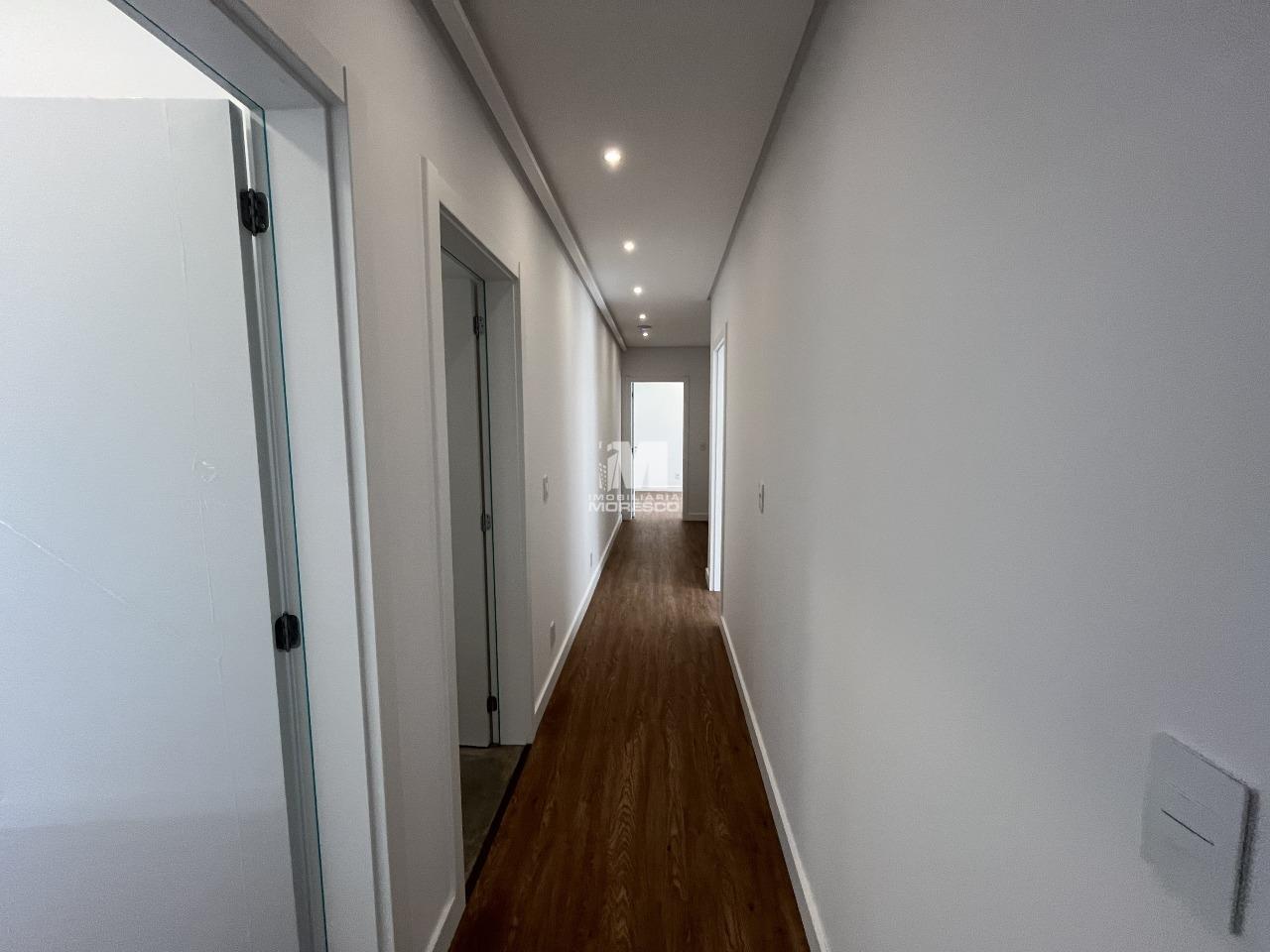 Casa à venda no bairro Imigrantes: