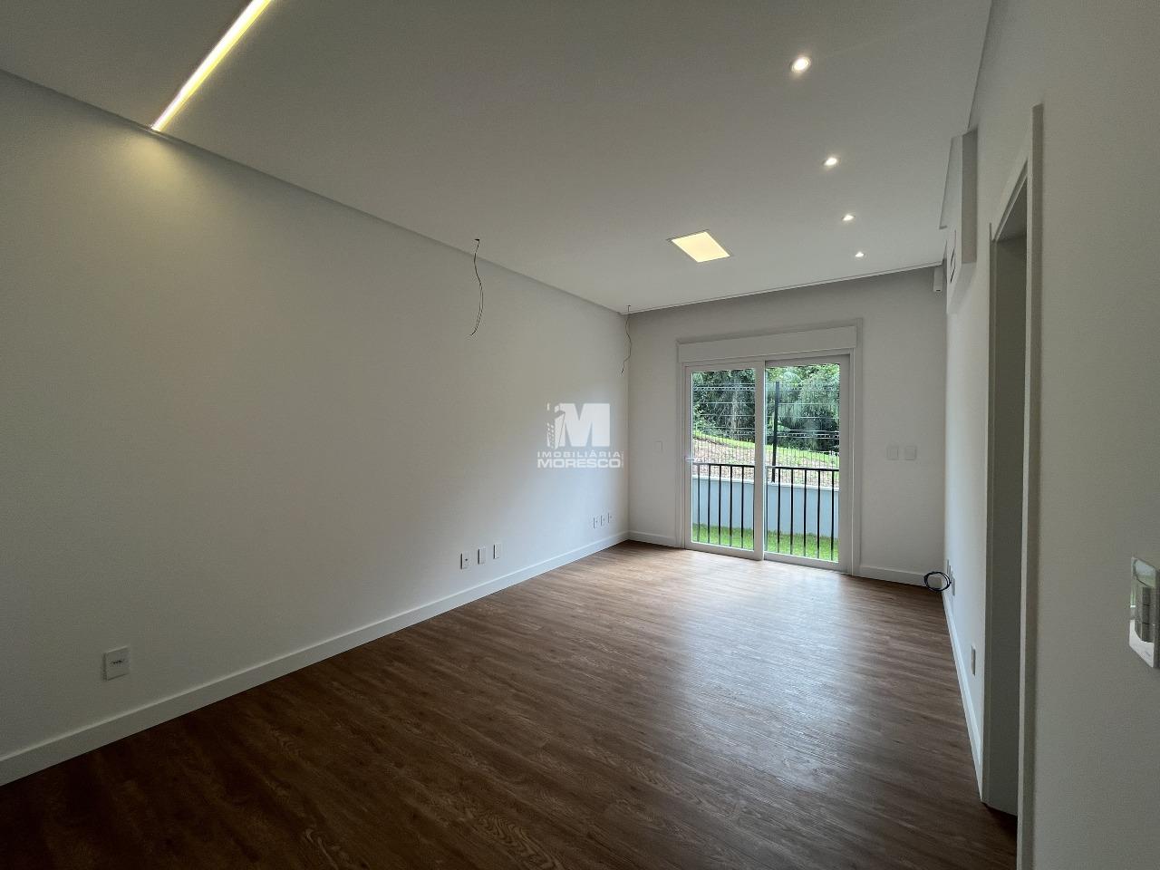 Casa à venda no bairro Imigrantes: