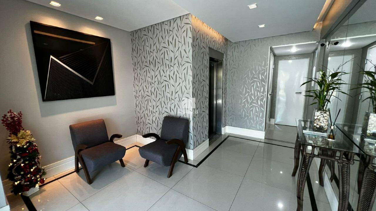 Apartamento à venda no bairro Centro: