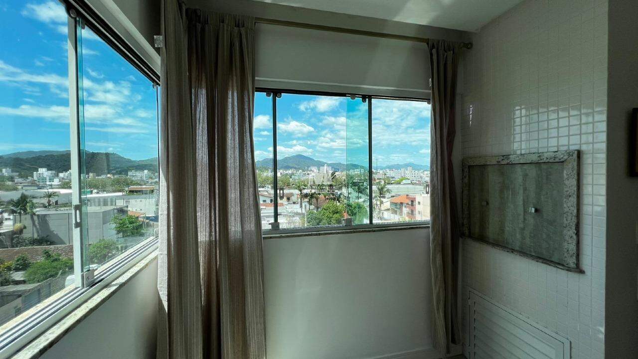 Apartamento à venda no bairro Centro: